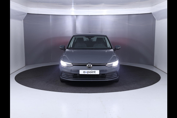 Volkswagen Golf 1.0 TSI Life 110 pk | Navigatie via App | Parkeersensoren (Park assist) | Achteruitrijcamera | Adaptieve cruise control | LED koplampen | Elektr. bestuurdersstoel |