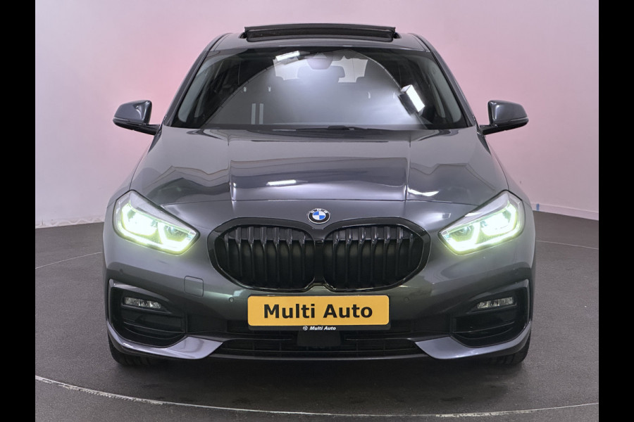 BMW 1-serie 118i Sportline 140pk Dealer O.H | Panodak | Apple Carplay | Sportstoelen Verwarmd | DAB | Sfeerverlichting | 17"L.M | Navi Full Map |