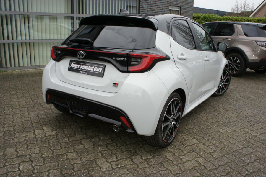 Toyota Yaris 1.5 Hybrid GR Sport Acc|Camera|CarPlay|Navigatie