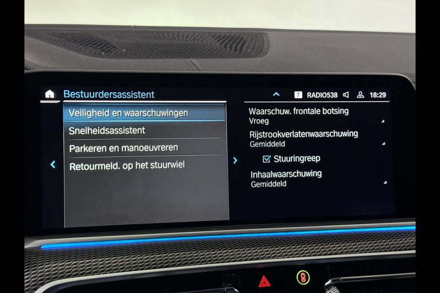 BMW X5 xDrive45e M Sport Plug In Hybrid 394pk INCL BTW PHEV | Panodak | Trekhaak af fabriek | Adaptive Cruise | Laser LED | Head Up | 21"L.M | Carbonpakket |