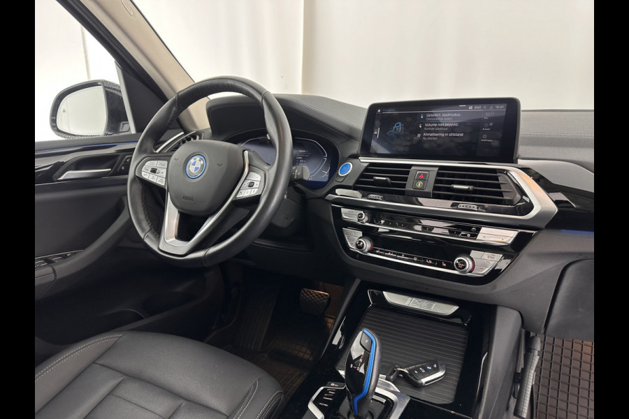 BMW iX3 Executive 80 kWh [ 3-Fase ] (INCL-BTW) *PANO | ADAPTIVE-CRUISE | VERNASCA-FULL-LEATHER |DIGI-COCKPIT | FULL-LED | BLIND-SPOT | CAMERA | DAB+ | SPORTSEATS | 19''ALU*