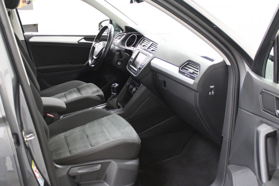 Volkswagen Tiguan 1.4 TSI Comfortline Pano|Massage|Stoelverw.