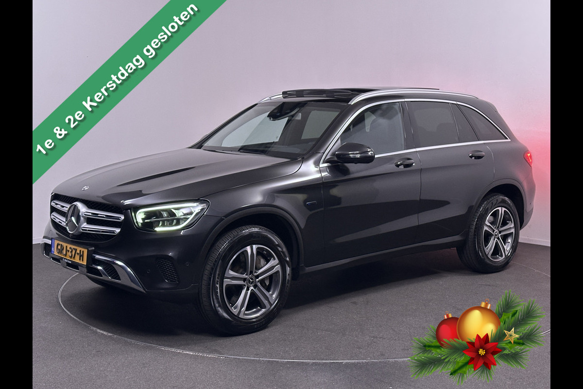 Mercedes-Benz GLC 300e 4MATIC Premium Plus Plug in Hybrid 320pk PHEV | Lederen Sportstoelen | Panodak |  Head up Display | Burmester | Sfeerverlichting | Carplay | Navigatie | 360 Camera |