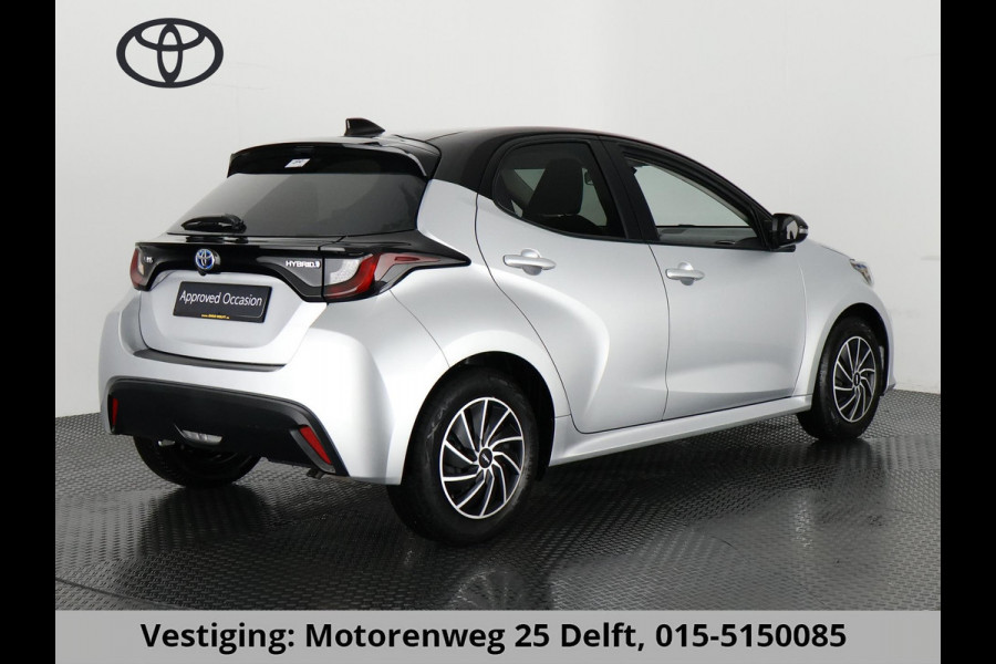 Toyota Yaris 1.5 HYBRID AUTOMAAT BI-TONE PACK CARPLAY NAVI. CAMERA.ADAPTIVE CRUISE. GARANTIE TOT 4-2034 !