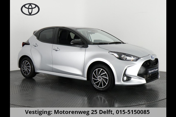 Toyota Yaris 1.5 HYBRID AUTOMAAT BI-TONE PACK CARPLAY NAVI. CAMERA.ADAPTIVE CRUISE. GARANTIE TOT 4-2034 !