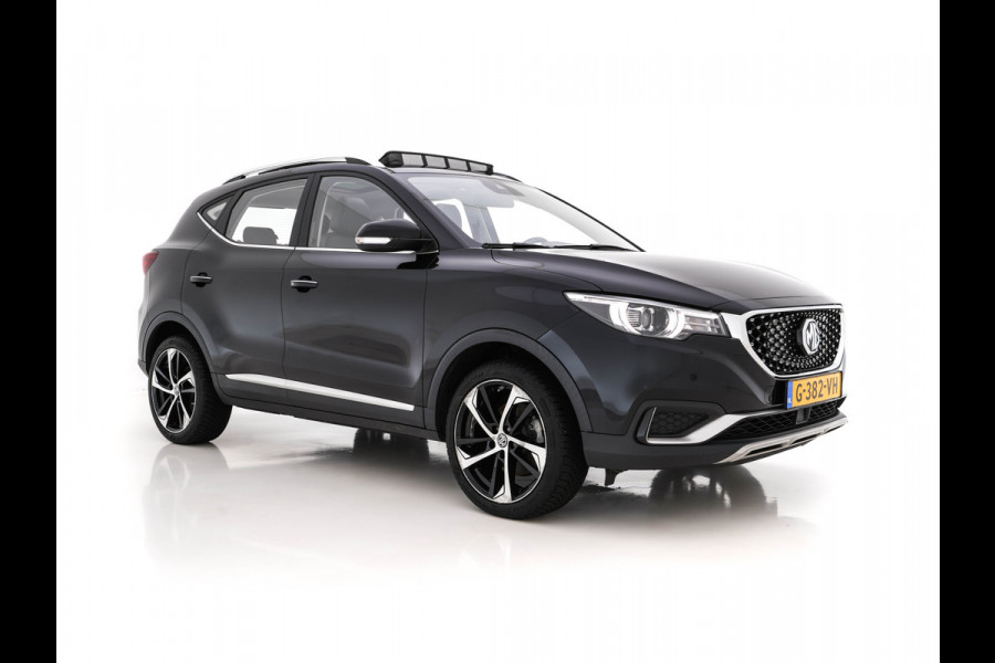 MG ZS EV Luxury 45 kWh (INCL-BTW) *PANO | FULL-LEATHER | CCS-FASTLOADER | KEYLESS | NAVI-FULLMAP | ADAPTIVE-CRUISE | CAMERA | APP-CONNECT | DAB | LANE-ASSIST | SPORT-SEATS | 18"ALU*