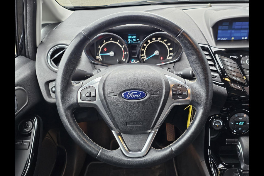 Ford Fiesta 1.0 EcoBoost Titanium Automaat | Cruise control | Navigatie | PDC | Bluetooth | Stuurwielbediening | Voorruitverwarming | nieuwstaat!