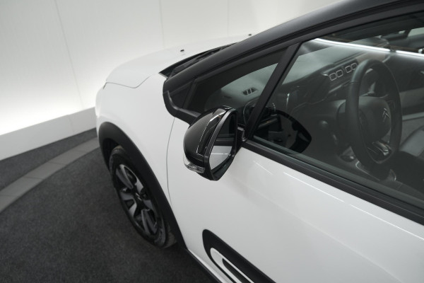 Citroën C3 PureTech 82 Shine | Camera | Stoelverwarming | Apple Carplay | 16 Inch Velgen