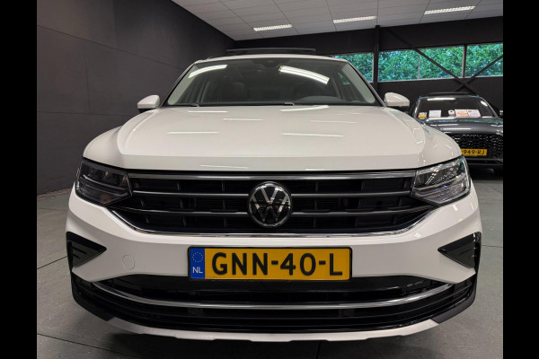 Volkswagen Tiguan 1.5 TSI COMFORTLINE PANO/NAVI/LEDER/ECC/PDC/CRUISE///