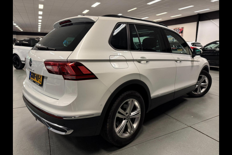 Volkswagen Tiguan 1.5 TSI COMFORTLINE PANO/NAVI/LEDER/ECC/PDC/CRUISE///