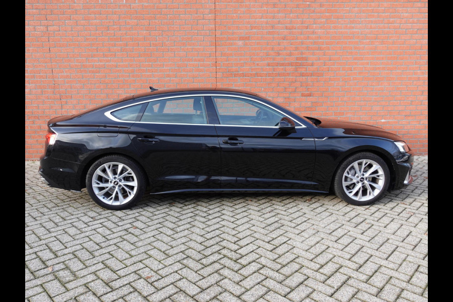 Audi A5 Sportback 40 TFSI 204pk S-Tronic Prestige Plus | Navigatie | Climate Control | Camera | Electrisch bedienbare achterklep | Virtual Cockpit | Led | Dab | Stoelverwarming | Dab | Trekhaak