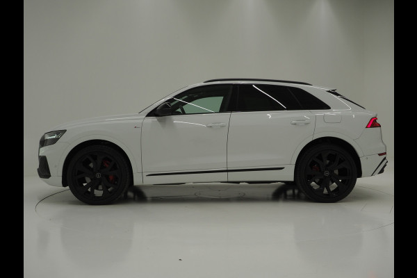 Audi Q8 60 TFSI e quattro Competition BlackOptic 462PK | RS Stoelen | 23" | Luchtvering | Panoramadak | B&O | 360 | Trekhaak