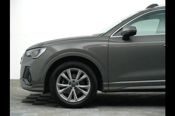 Audi Q3 35 TFSI 150pk Aut7 S-Line (leer,virtual dash,panodak,360,matrix)