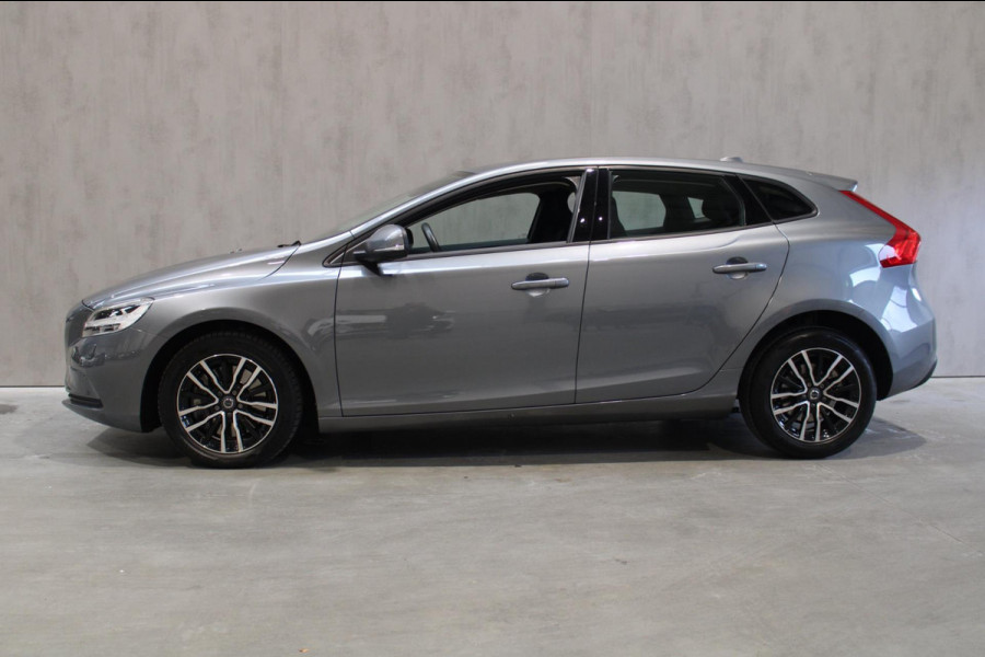 Volvo V40 1.5 T2 Momentum Rijklaar incl 12 maanden bovag garantie