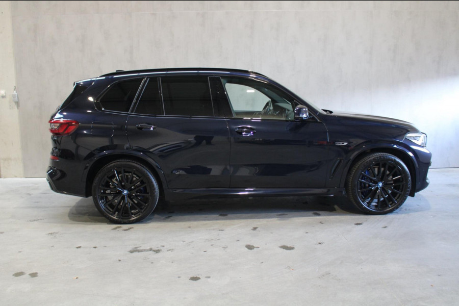 BMW X5 XDrive45e High Executive M Sport/22 inch/Pano/Hud/trekhaak/luchtvering