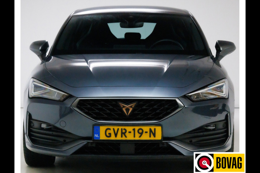 CUPRA Leon 1.4 e-Hybrid Business 204 PK Stoel- stuurverwarming, Travel assist, Navigatie, Camera, 18 inch, Adaptive cruise