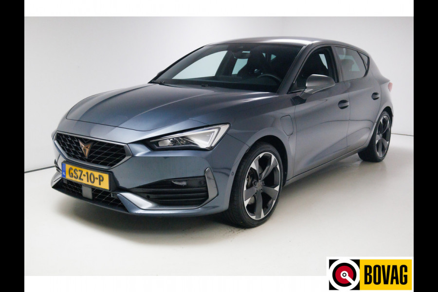 CUPRA Leon 1.4 e-Hybrid Business 204 PK Stoel- stuurverwarming, Travel assist, Navigatie, Camera, 18 inch, Adaptive cruise