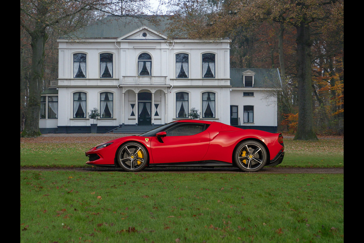 Ferrari 296 GTB 3.0 V6 | Daytona Racing Seats | Lift | JBL | Carbon interior