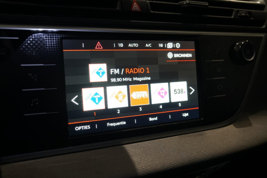 Citroën C4 Picasso 1.2 PureTech Shine AUT. + TREKHAAK / CAMERA / APPLE CARPLAY