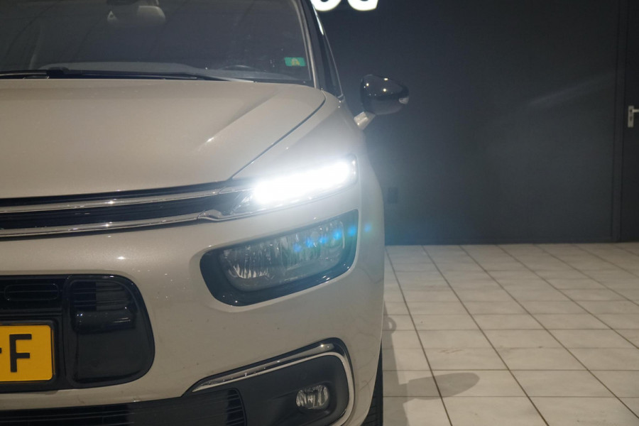 Citroën C4 Picasso 1.2 PureTech Shine AUT. + TREKHAAK / CAMERA / APPLE CARPLAY