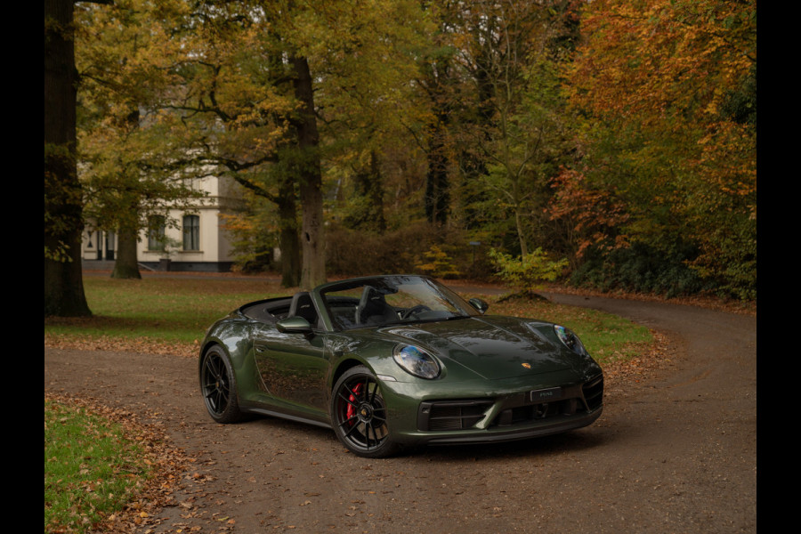 Porsche 911 Cabrio 992 Carrera 4 GTS | PTS Oak Green | SportDesign | Full Xpell PPF | 1e eigenaar