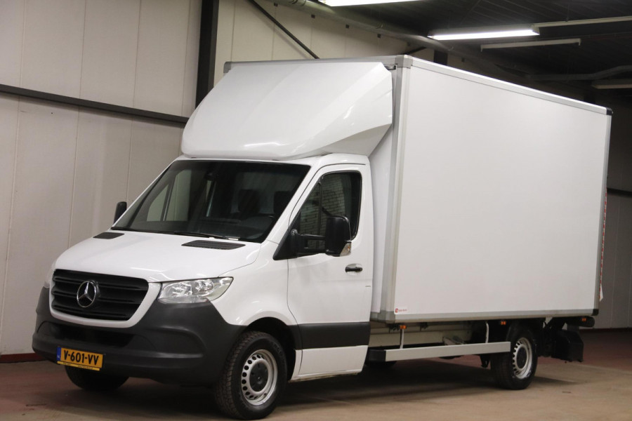 Mercedes-Benz Sprinter BAKWAGEN MET LAADKLEP TREKHAAK ZIJDEUR