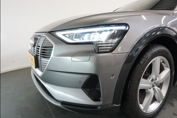 Audi e-tron 55 Advanced Quattro | LED Matrix | Tour Package | Camera | Navigatie | Trekhaak | Sportstoelen | Leder/Alcantara |