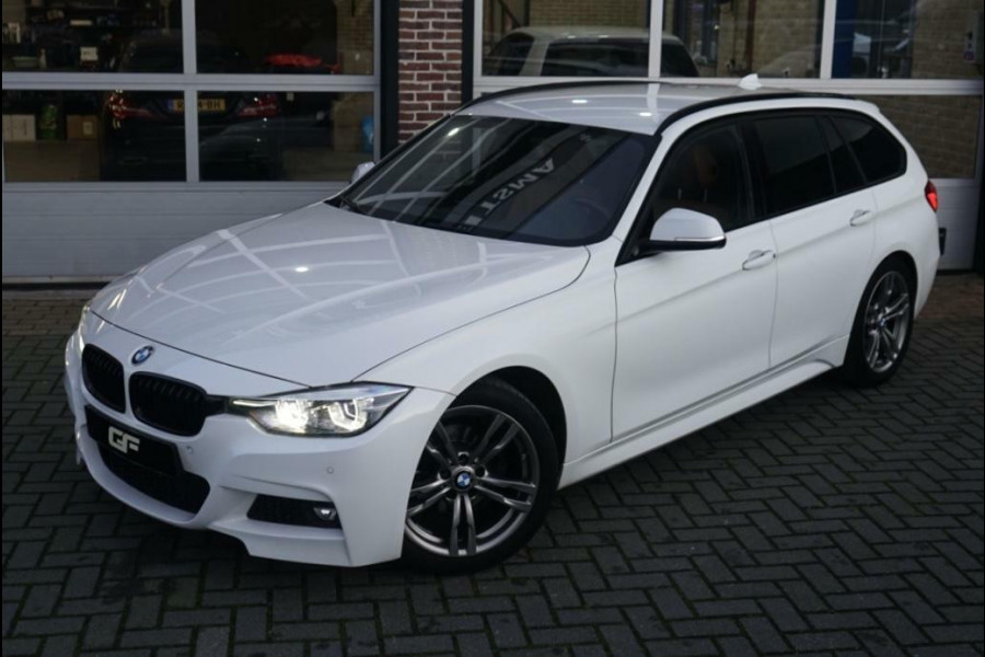 BMW 3 Serie Touring 318i M Sport Leer Navi Cruise NAP