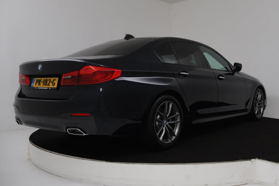 BMW 5 Serie 520i High Executive Automaat (PANORAMADAK, NAVIGATIE, PDC, STOELV, CLIMATE, CRUISE, NL-AUTO, GOED ONDERHOUDEN)