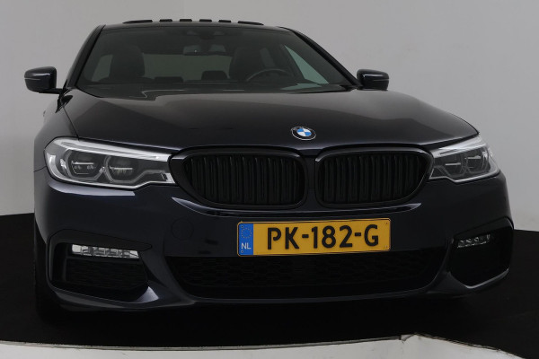 BMW 5 Serie 520i High Executive Automaat (PANORAMADAK, NAVIGATIE, PDC, STOELV, CLIMATE, CRUISE, NL-AUTO, GOED ONDERHOUDEN)