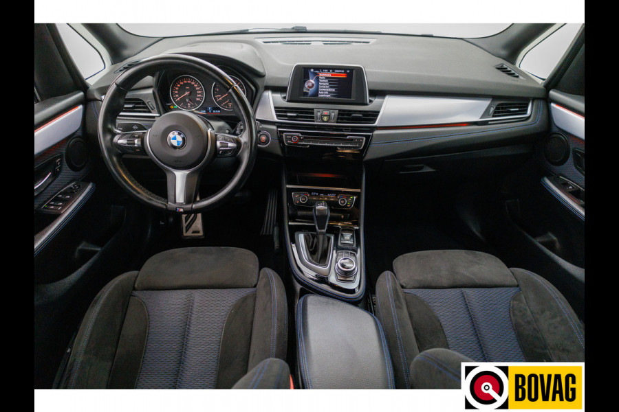 BMW 2 Serie Active Tourer 218i M- Sport Centennial Executive Alcantara, Led, Navigatie, PDC, Cruise control, Sportstuur