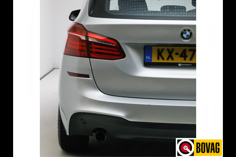 BMW 2 Serie Active Tourer 218i M- Sport Centennial Executive Alcantara, Led, Navigatie, PDC, Cruise control, Sportstuur