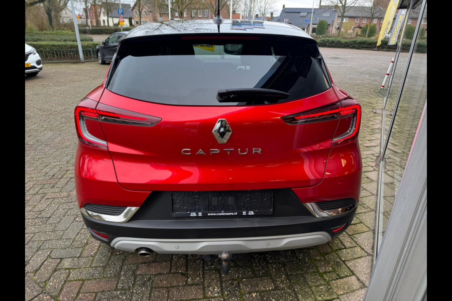 Renault Captur TCe 140 EDC Intens Trekhaak / LM 18'' / P-sensoren & camera / Apple & Android auto