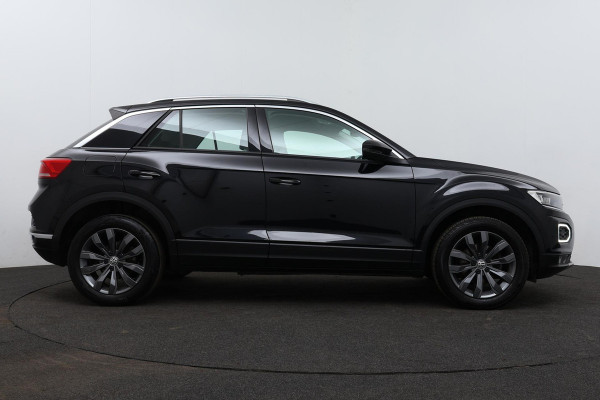 Volkswagen T-Roc 1.0 TSI Style Business Intense (NAVIGATIE, DIGITALE COCKPIT, CAMERA, PDC, CARPAY, 1e EIGENAAR, GOED ONDERHOUDEN)