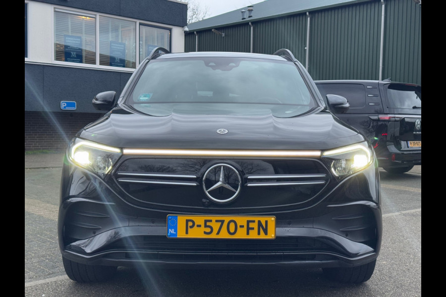 Mercedes-Benz EQB 300 4MATIC AMG Line 7p. 67 kWh VAN 44.900 VOOR 41.770 EINDEJAARSVOORDEEL 3.130 | ORIG. NL. NAP KM. | 7 PERSOONS