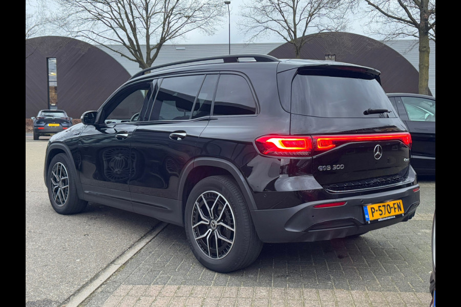 Mercedes-Benz EQB 300 4MATIC AMG Line 7p. 67 kWh VAN 44.900 VOOR 41.770 EINDEJAARSVOORDEEL 3.130 | ORIG. NL. NAP KM. | 7 PERSOONS