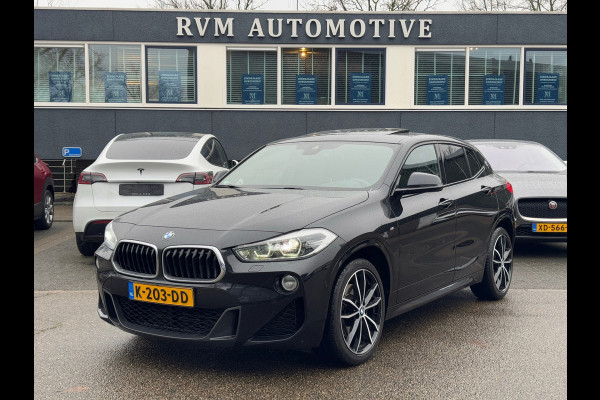 BMW X2 SDrive20i M SPORT VAN: 31.900,- VOOR 28.877,- EINDEJAARSVOORDEEL: 3.023,- | PANO DAK | FULL LED | CAMERA