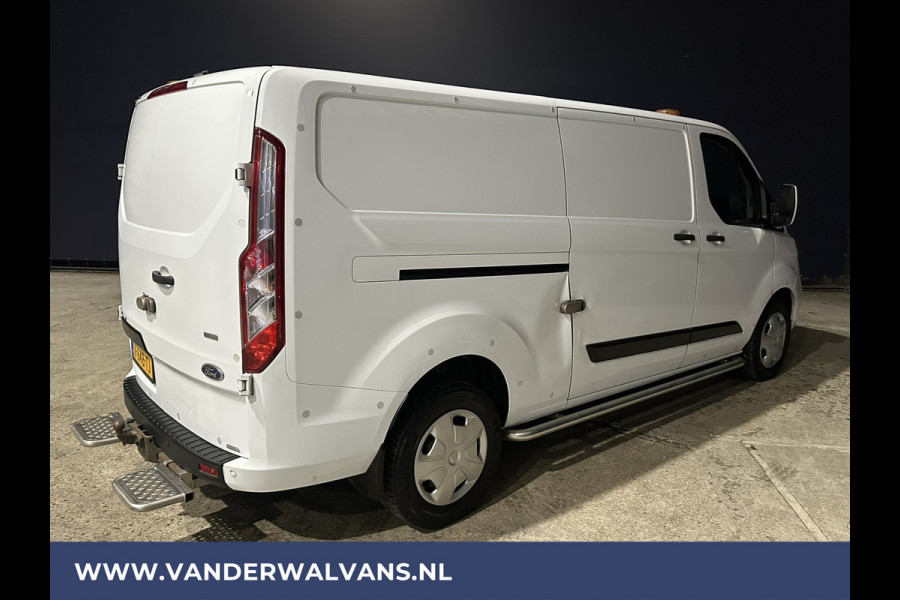 Ford Transit Custom 340 2.0 TDCI 131pk L2H1 Euro6 Airco | Omvormer | 2800kg Trekhaak cruisecontrol, parkeersensoren, stoelverwarming, verwarmde voorruit, bijrijdersbank