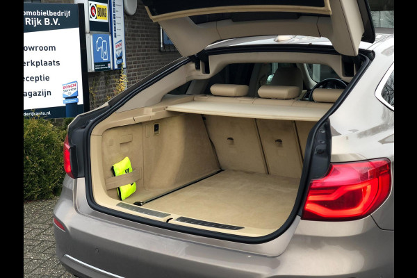 BMW 3-serie Gran Turismo 320i High Executive | Leder, Navi, Camera, Stoelverw., Head-Up, El. Trekhaak + Stoelen | Dealeronderh. |