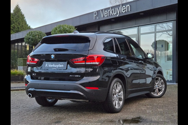 BMW X1 XDRIVE25E EXEC. ED. I SPORTSTOELEN I PANORAMA I CAMERA I TREKHAA