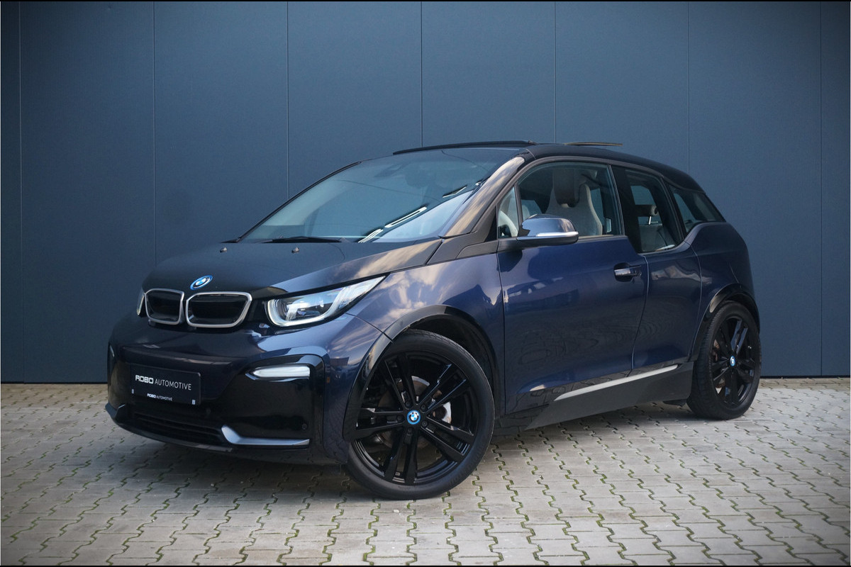 BMW i3 S Executive Edition 120Ah 42 kWh | Panoramadak | Leer | Warmtepomp | Adaptive Cruise Control | Navigatie | Keyless | Parkeersensoren | Stoelverwarming | Camera | Dealer Onderhouden | NAP | BTW