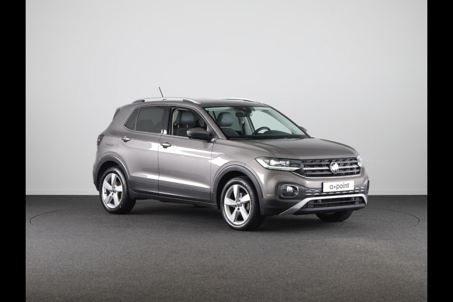 Volkswagen T-Cross 1.0 TSI Style 115 pk Automaat (DSG) | Navigatie | Parkeersensoren | Achteruitrijcamera | Adaptieve cruise control | Stoelverwarming | Digitaal instrumentenpaneel |