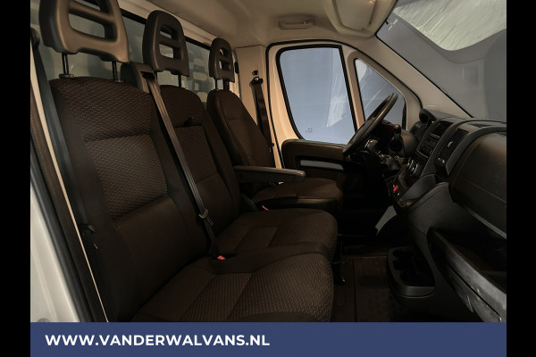 Peugeot Boxer 2.2 BlueHDi **BPM VRIJ voor de Ondernemer** Bakwagen Laadklep Euro6 Airco | bijrijdersbank