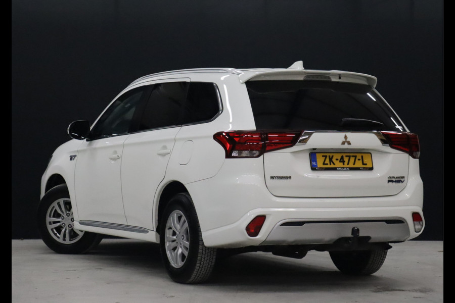 Mitsubishi Outlander 2.4 PHEV Pure [ACHTERUITRIJCAMERA, LEDER/ALCANTARA, APPLE/ANDROID, NAVI, CRUISE, NIEUWSTAAT]