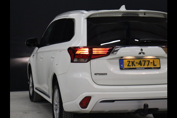 Mitsubishi Outlander 2.4 PHEV Pure [ACHTERUITRIJCAMERA, LEDER/ALCANTARA, APPLE/ANDROID, NAVI, CRUISE, NIEUWSTAAT]