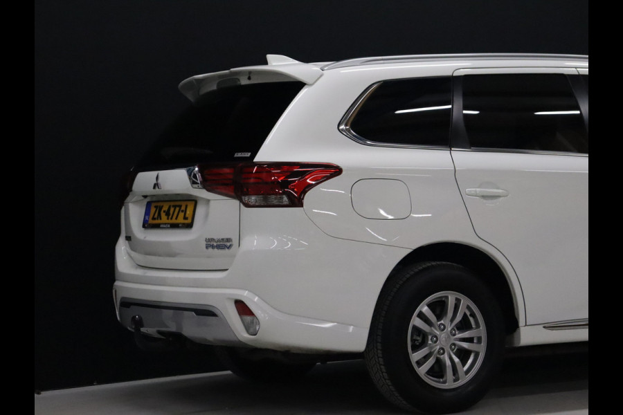 Mitsubishi Outlander 2.4 PHEV Pure [ACHTERUITRIJCAMERA, LEDER/ALCANTARA, APPLE/ANDROID, NAVI, CRUISE, NIEUWSTAAT]