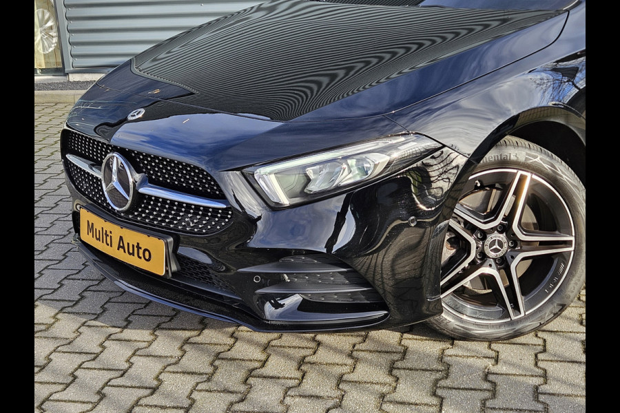 Mercedes-Benz A-Klasse 250 e AMG Line Plug In Hybrid PHEV | Widescreen Navi | Camera | Sfeerverlichting | Apple Carplay | Alcantara Sportstoelen Verwarmd | DAB |