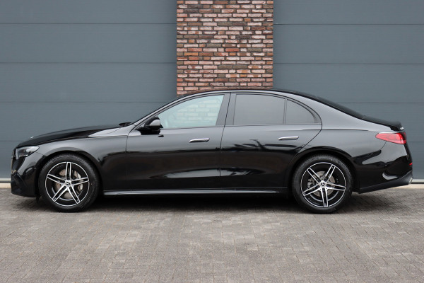 Mercedes-Benz E-Klasse 220 d AMG Line Aut9 | Distronic Pro | Verwarmd Stuurwiel | Camera | Sfeerverlichting | Nightpakket | Keyless Go | High Perf. LED |