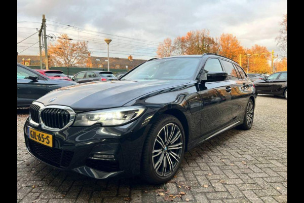 BMW 3 Serie Touring 330e High Executive