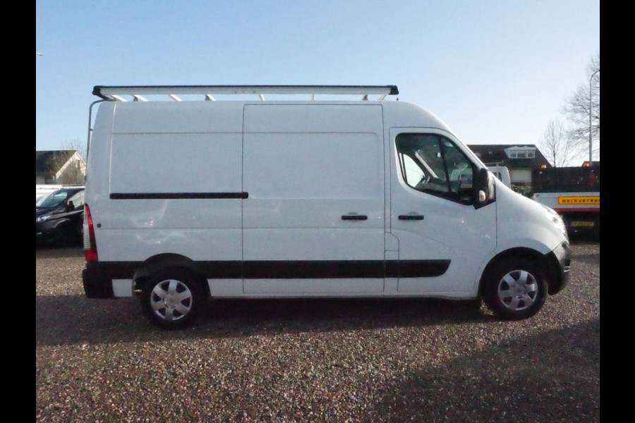 Renault Master 2.3 dCi 145PK. L2H2, Airco, 2 x Schuifdeur